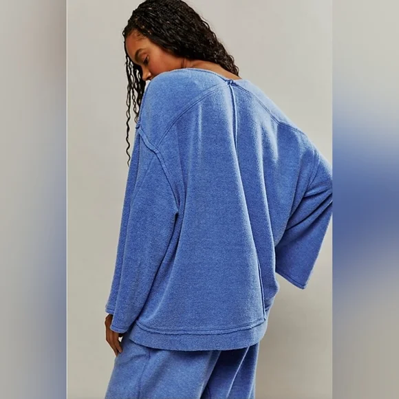 NWOT Free People Day Off Fleece Lounge Pullover Size Medium - Picture 2 of 5